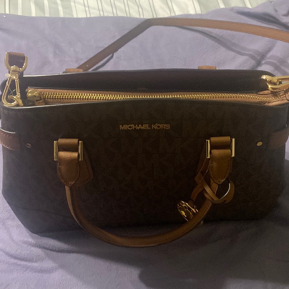 Michael kors, New Never Used! Price negotiable